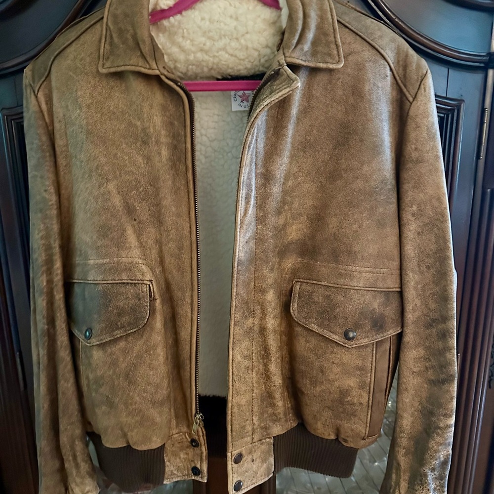 Men's Vintage Tan Leather Bomber Jacket